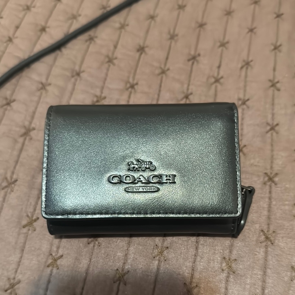 Coach Micro Wallet & Card Holder Sleek Leather